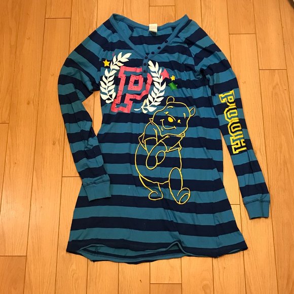 Pre-owned Winnie the Pooh Night Gown Small